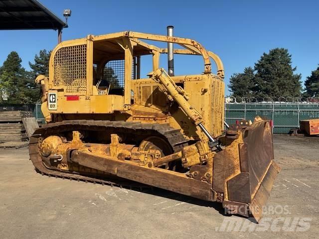 CAT D7 Dozers - Tratores rastos