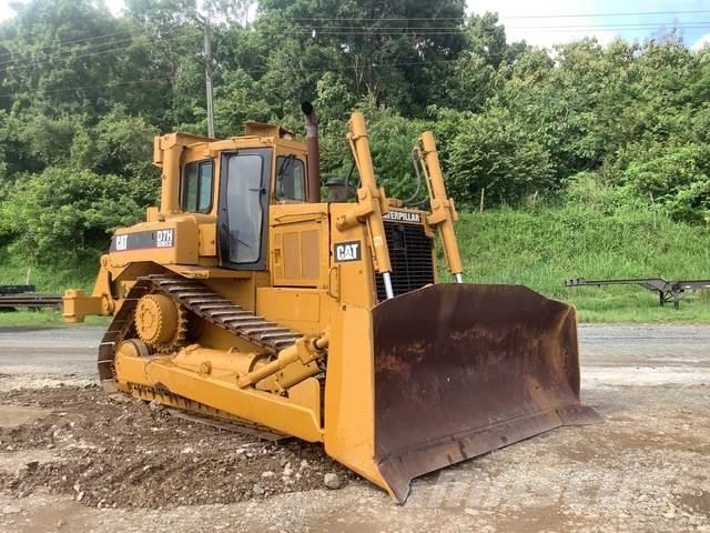 CAT D7H Dozers - Tratores rastos