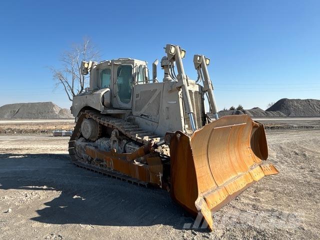 CAT D8T Dozers - Tratores rastos