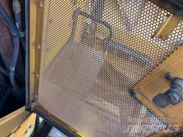 CAT D9 Dozers - Tratores rastos