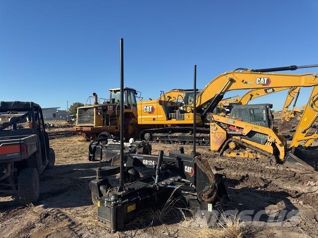 CAT GB124 Motoniveladoras