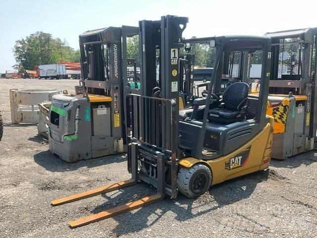 CAT MH 2ET4000 Empilhadores eléctricos