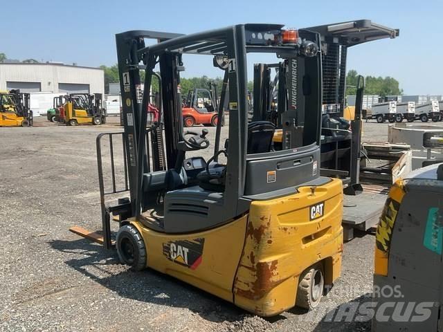 CAT MH 2ET4000 Empilhadores eléctricos