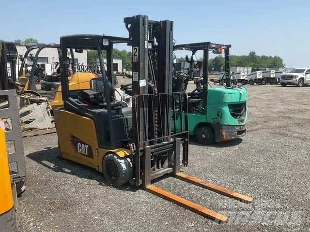 CAT MH 2ET4000 Empilhadores eléctricos