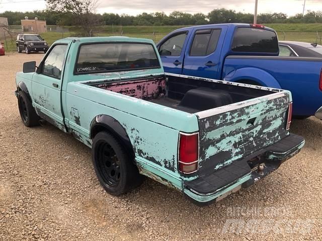 Chevrolet S10 Outros