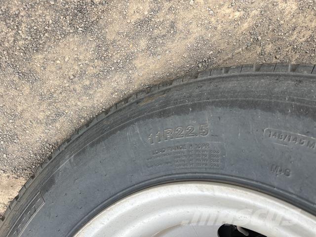 CIMC  Reboques estrado/caixa aberta