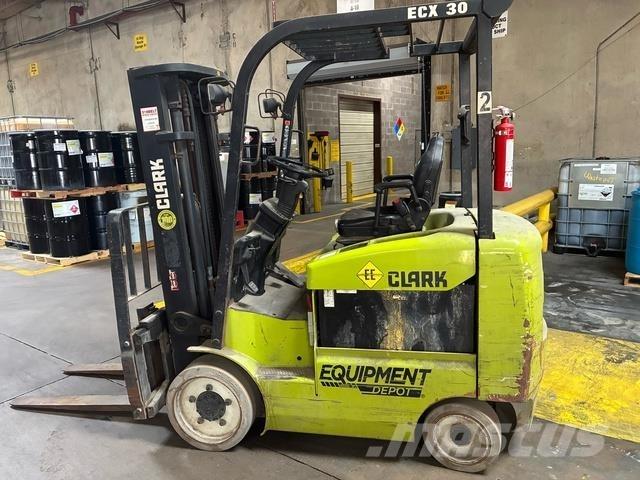 Clark ECW30 Empilhadores eléctricos