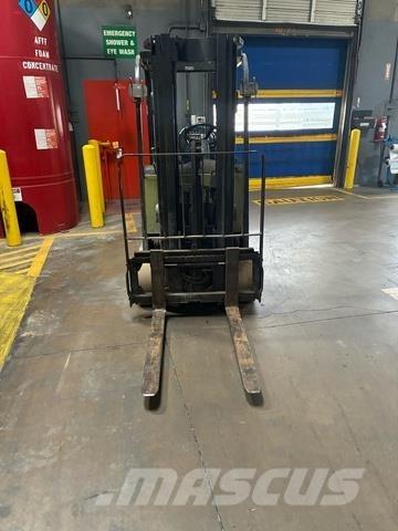 Clark TMX25 Empilhadores eléctricos