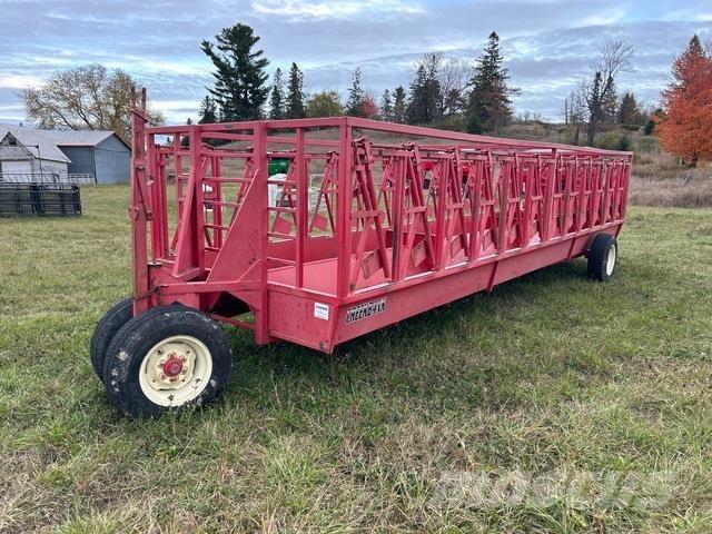  Creekbank Reboques forrageiros