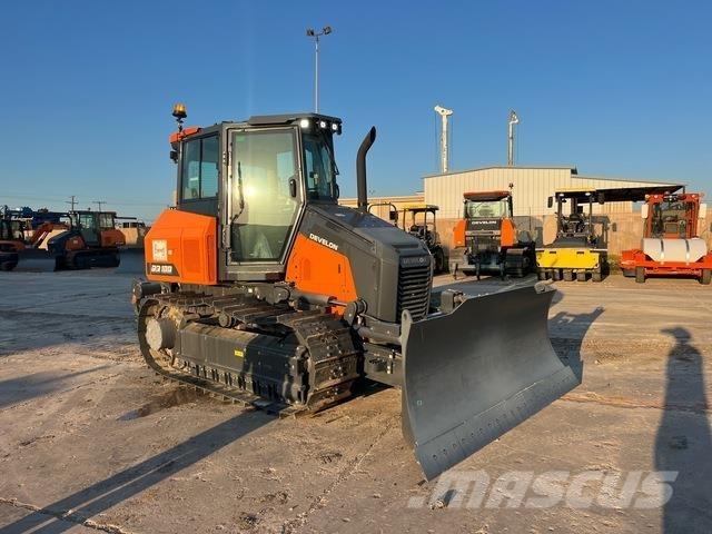 Develon DD100 Dozers - Tratores rastos