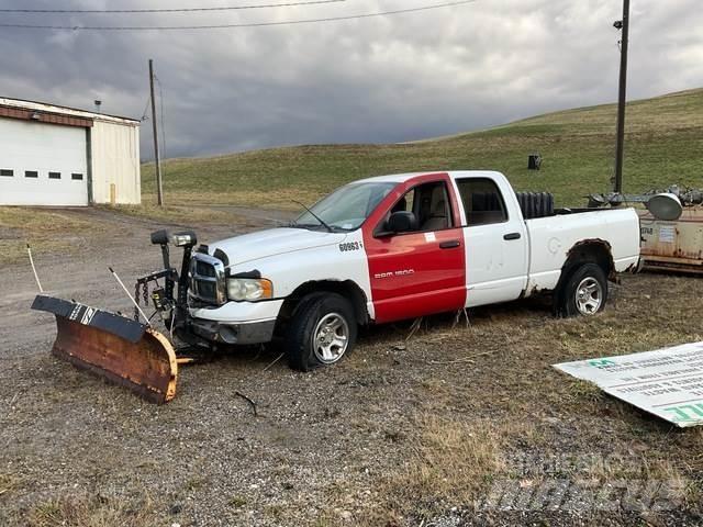 Dodge Ram 1500 Lâminas de neve e arados