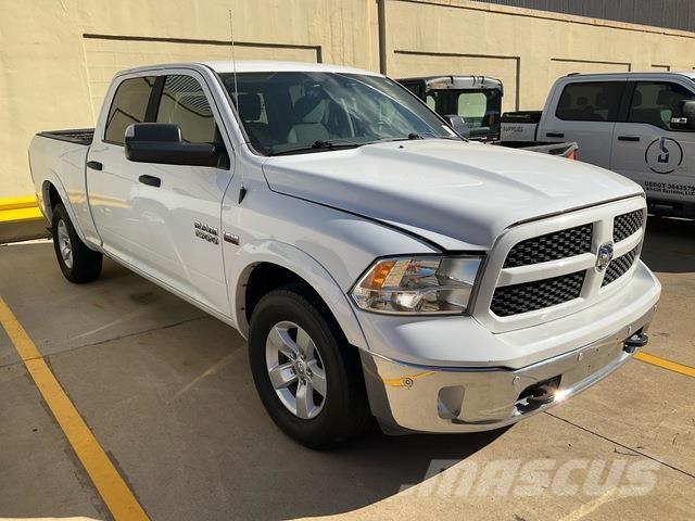 Dodge Ram 1500 Pick up de caixa aberta