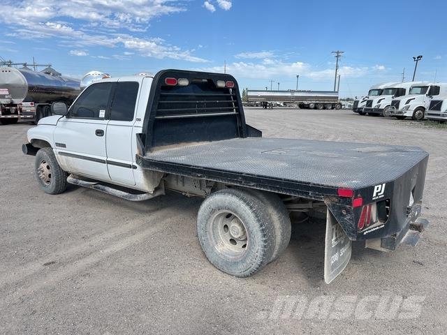 Dodge Ram 3500 Camiões estrado/caixa aberta