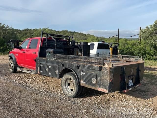 Dodge Ram 5500 Camiões estrado/caixa aberta