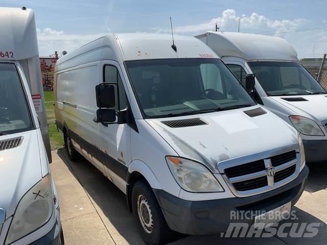 Dodge Sprinter Carrinhas de caixa fechada