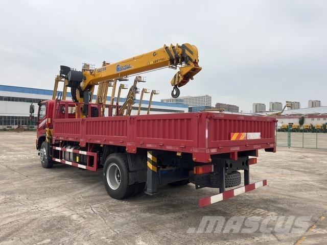 Dongfeng  Camiões grua