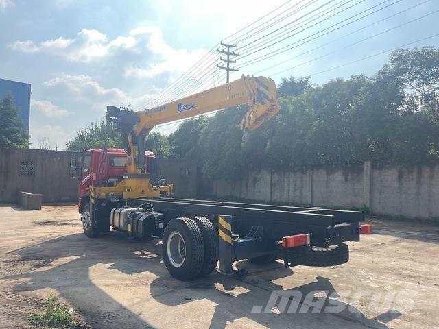 Dongfeng DV3 Camiões grua