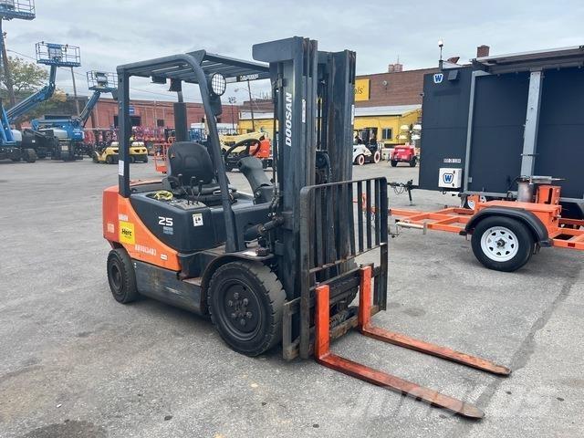 Doosan D25S-7 Empilhadores - Outros