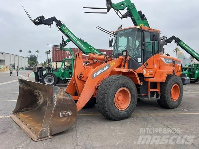 Doosan DL220-5 Pás carregadoras de rodas