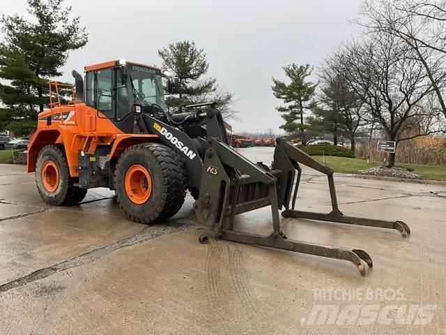 Doosan DL300-5 Pás carregadoras de rodas