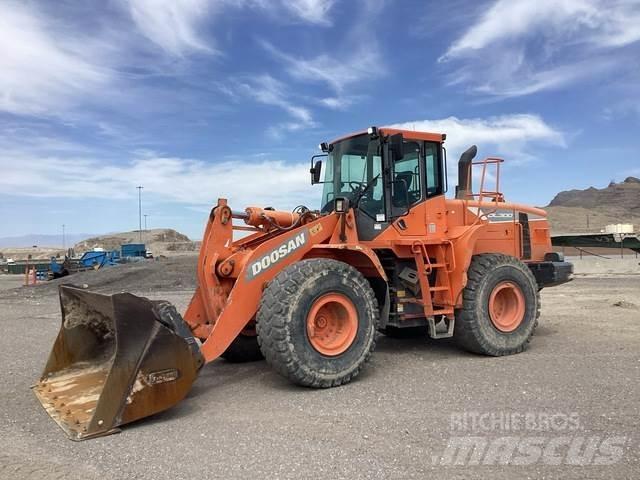 Doosan DL300-5 Pás carregadoras de rodas