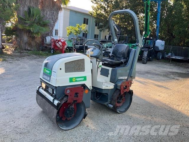 Dynapac CC1000 Cilindros Compactadores tandem