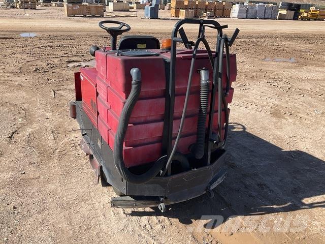 Factory Cat  Varredoras interior