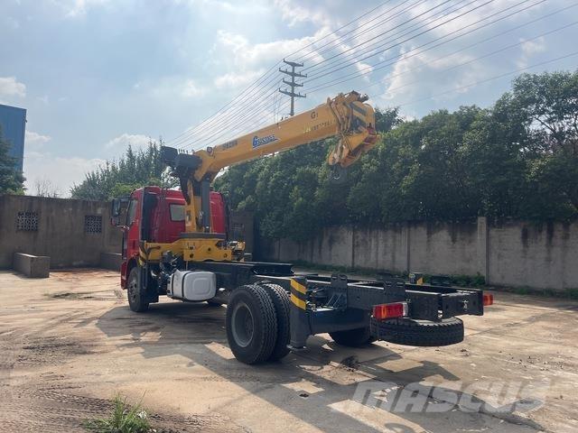 FAW J6L-240 Camiões grua