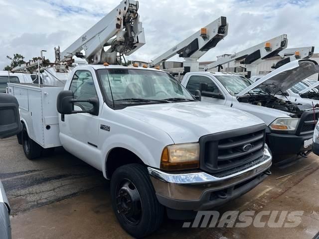 Ford  Plataformas aéreas montadas em camião