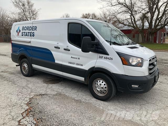 Ford  Camiões de caixa fechada