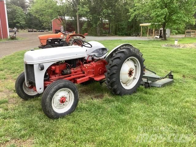 Ford 8N Tratores Agrícolas usados