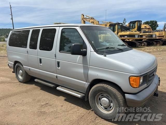 Ford E-150 Carros Ligeiros