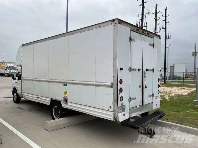Ford E-350 Carrinhas de caixa fechada