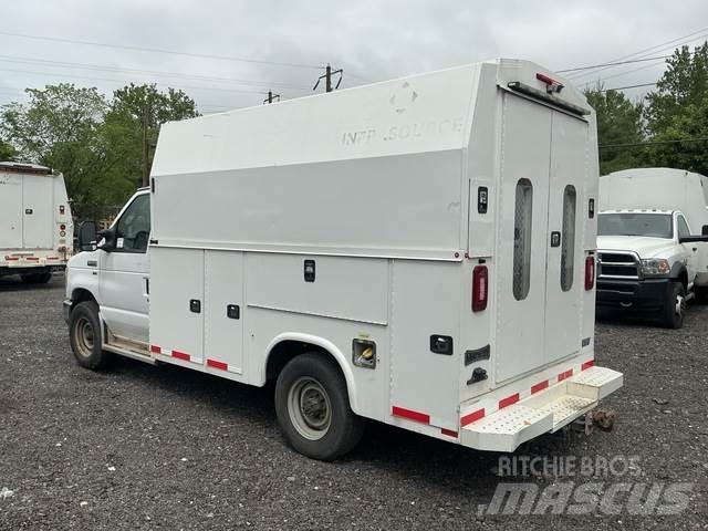 Ford E-350 Pick up de caixa aberta