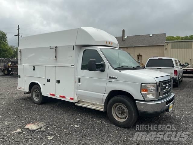 Ford E-350 Pick up de caixa aberta