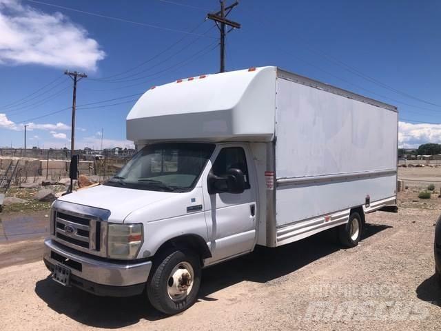 Ford E-350 Carrinhas de caixa fechada