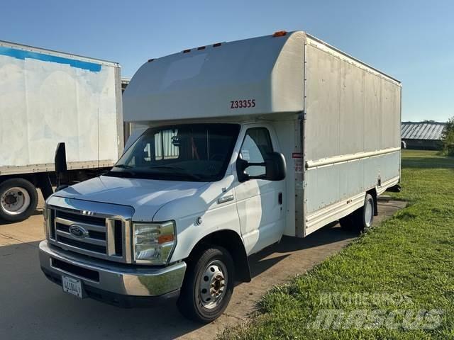 Ford E-350 Carrinhas de caixa fechada