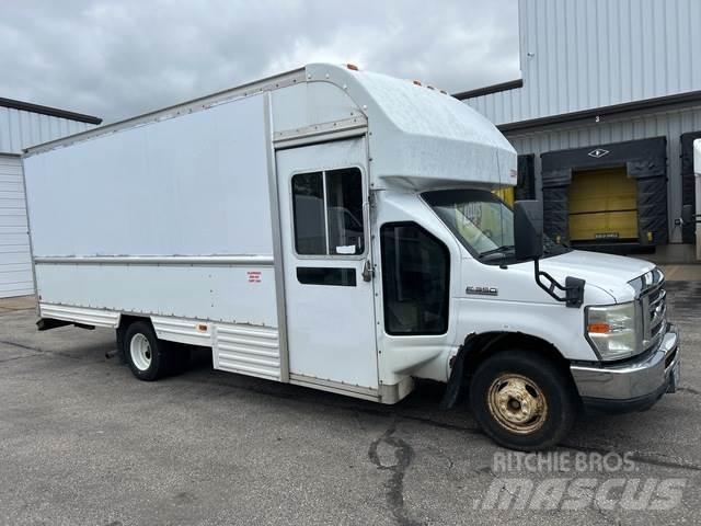 Ford E-350 Carrinhas de caixa fechada