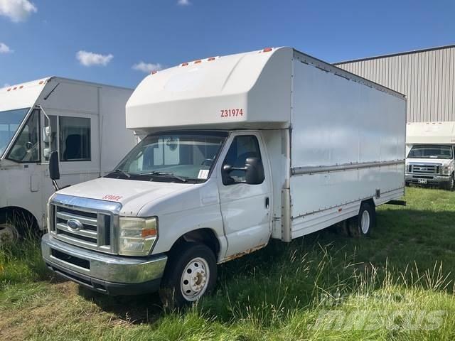 Ford E-350 Carrinhas de caixa fechada