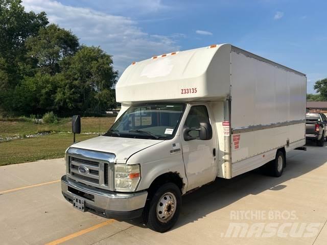Ford E-350 Carrinhas de caixa fechada