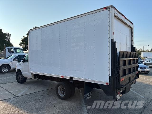 Ford E-350 Carrinhas de caixa fechada