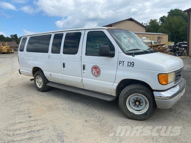 Ford E-350 Carros Ligeiros