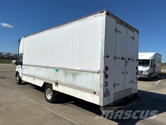 Ford E-350 Carrinhas de caixa fechada