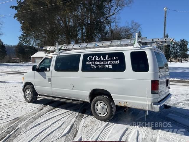 Ford E350 Carrinhas de caixa fechada