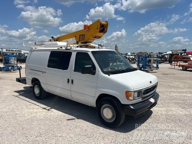 Ford E350 Camiões de caixa fechada