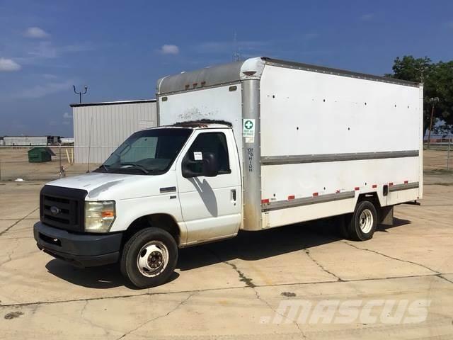Ford E350 Camiões de caixa fechada