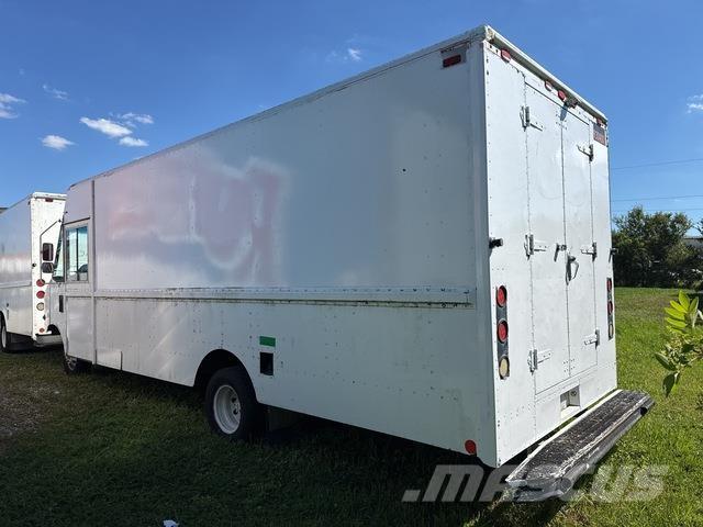 Ford Econoline Caixa fechada