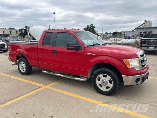 Ford F-150 Pick up de caixa aberta