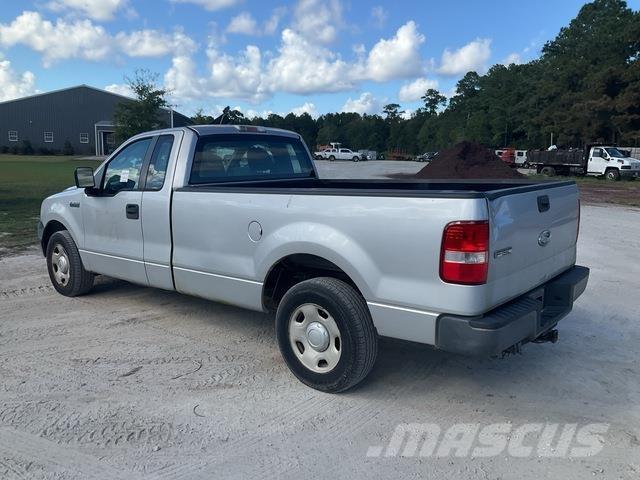 Ford F-150 Pick up de caixa aberta