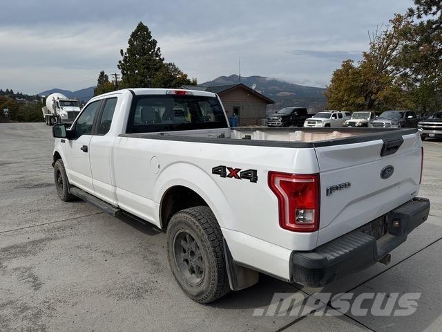 Ford F-150 Pick up de caixa aberta